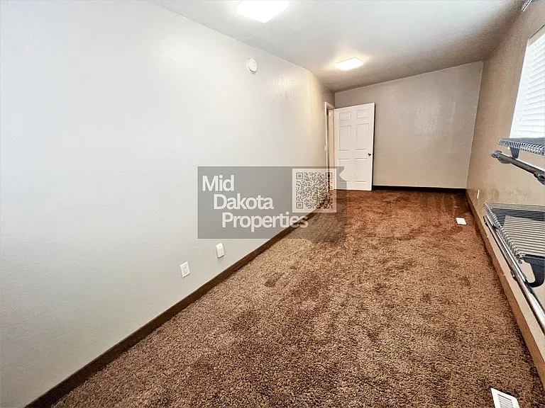 200 W 7th Ave — Photo 7