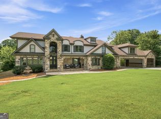 570 Creekwood Dr, Marietta, GA 30068