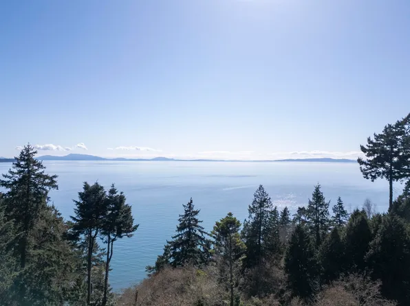 13922 Terry Rd, White Rock, BC V4B 1A2