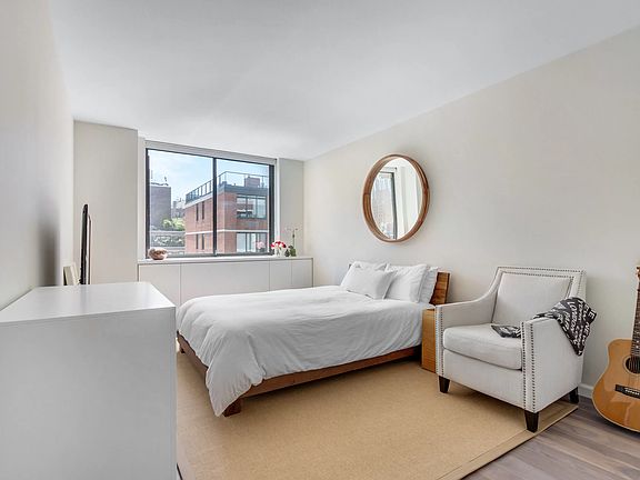 2nd image of 330 E 75th St APT 12E