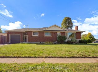 6570 Sherwood Rd, Niagara Falls, ON L2E 5M4