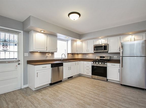 3rd image of 741 Newell Ave
