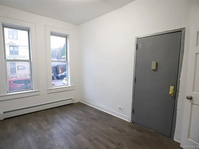 72-08 Forest Ave #1R — Photo 2