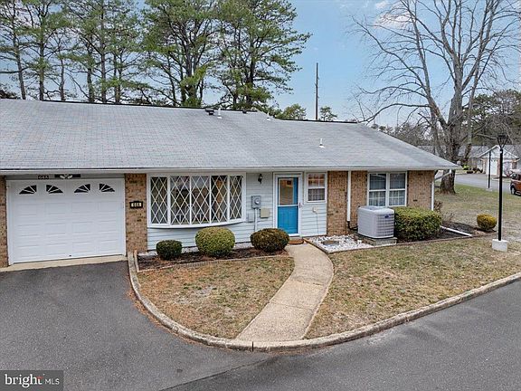 5th image of 64 Cambridge Cir #A