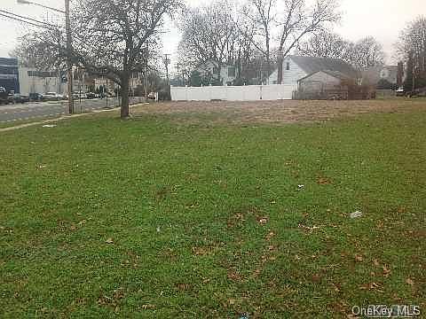 1st image of 105 W Graham Avenue