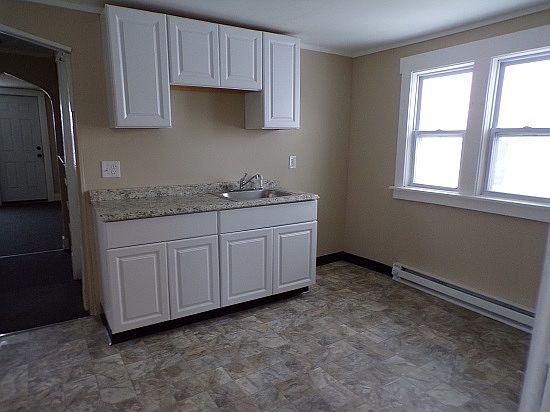 4th image of 1717 Walnut Ave #2