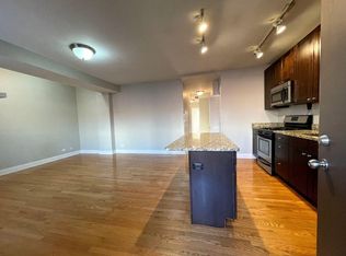 2218 N Bissell St #1, Chicago, IL 60614