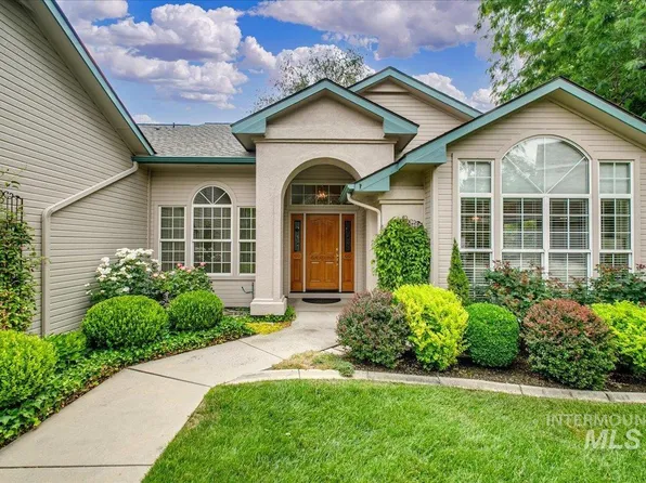 3920 N Samson Pl, Boise, ID 83704