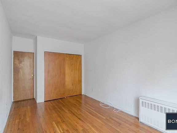 4th image of 240 E 78th St APT G