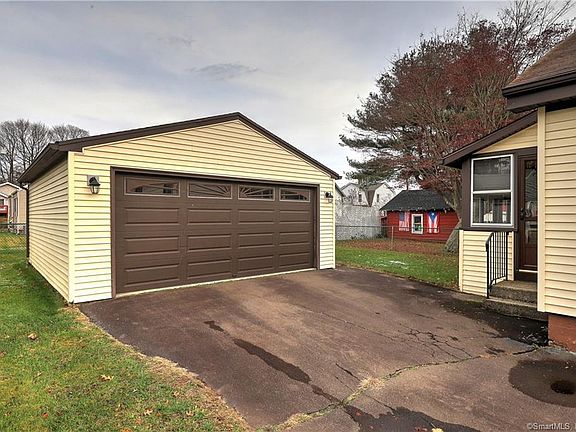 2nd image of 69 Waverly Ave