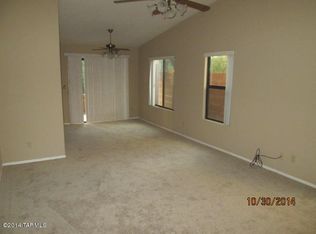 8527 N Spring Creek Dr, Tucson, AZ 85742