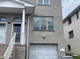 2375 7th St #B, Fort Lee, NJ 07024