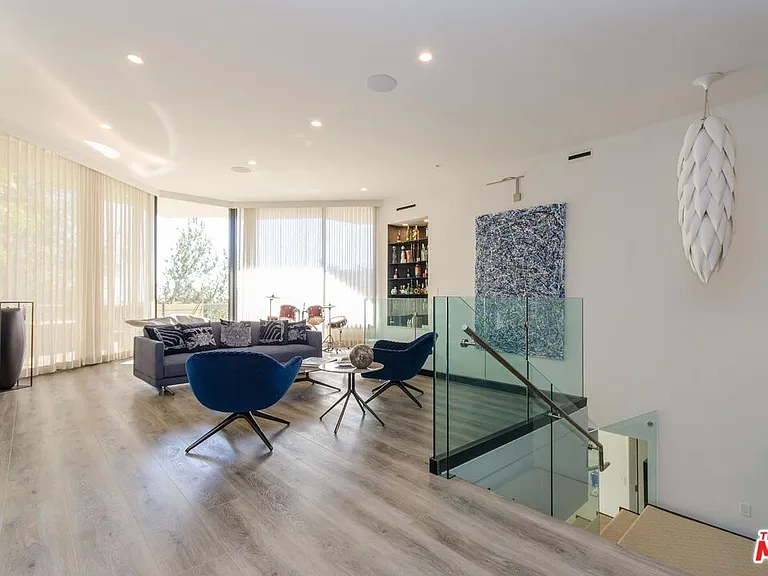 510 Leslie Ln — Photo 19