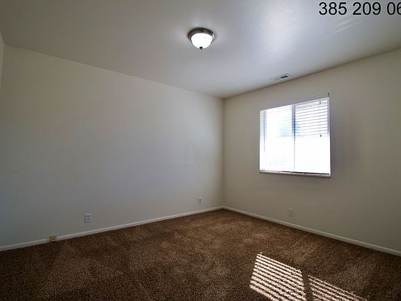3rd image of 589 N 880 E APT 2