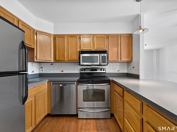 4th image of 51 Schuyler Avenue #6F