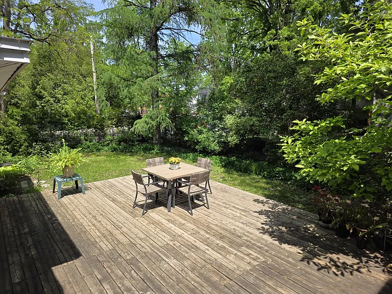 44 Clearview Ave — Photo 6