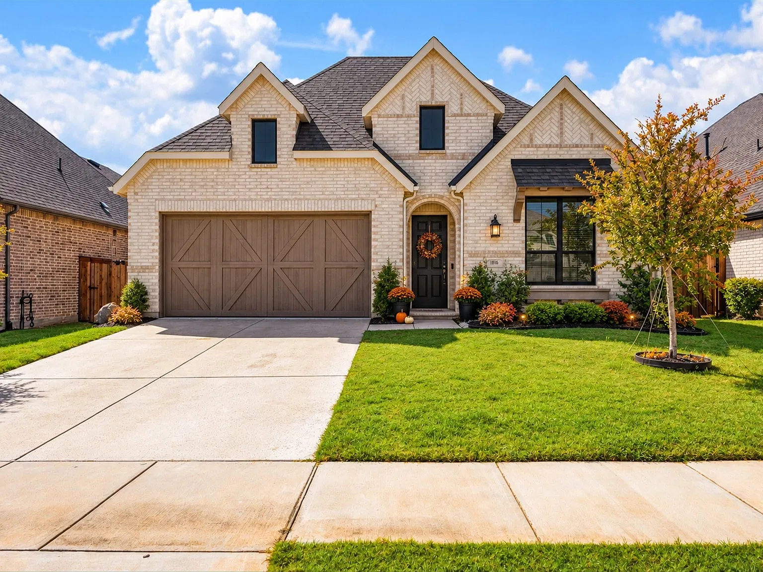 4 bed, 3.0 bath, 2428 sqft, $3,600 — Photo 1