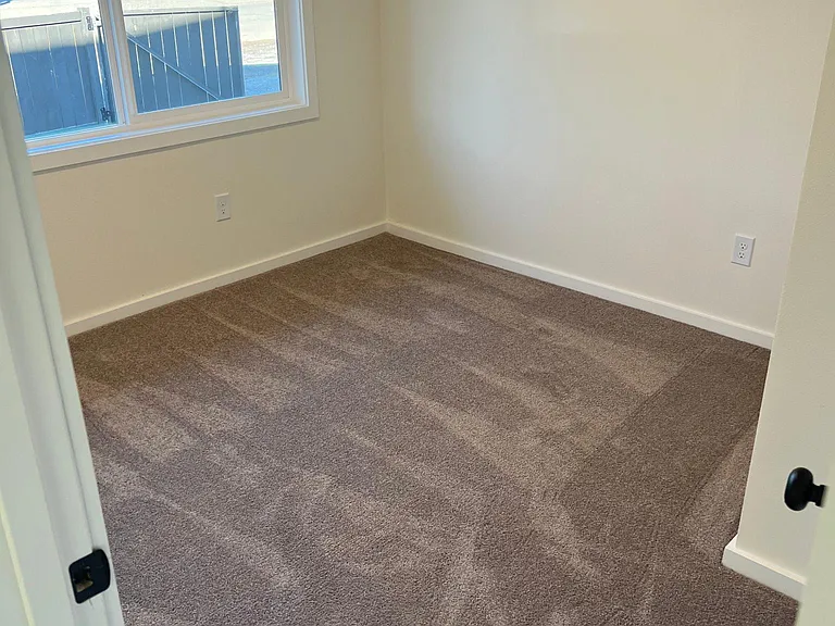 1039 S Henderson St — Photo 8