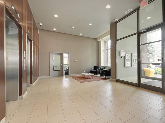 4th image of 10046 117th St NW #304