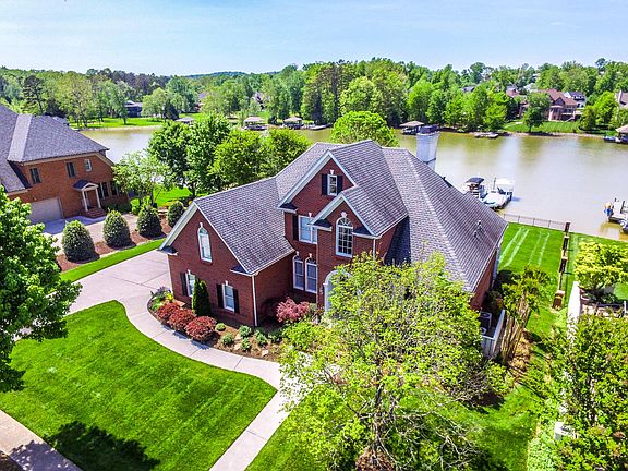 2nd image of 12618 Amberset Dr