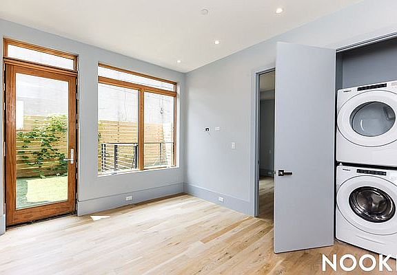 3rd image of 522 Evergreen Ave #1R