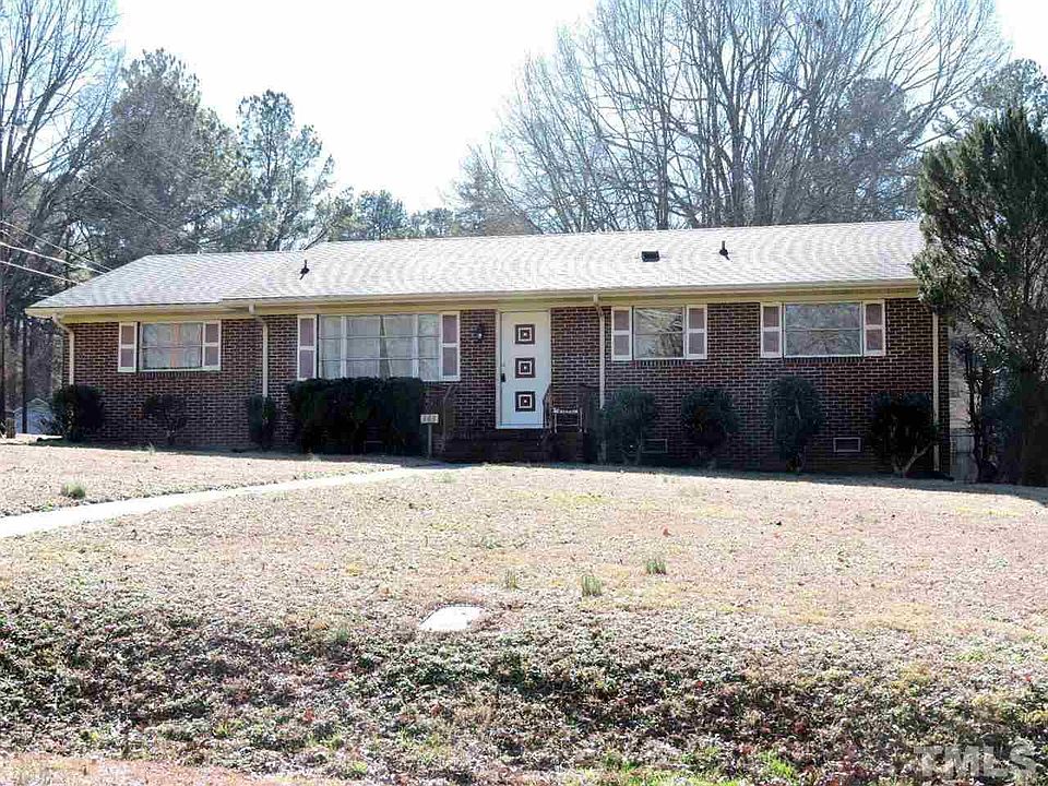 1st image of 303 Wellington Dr