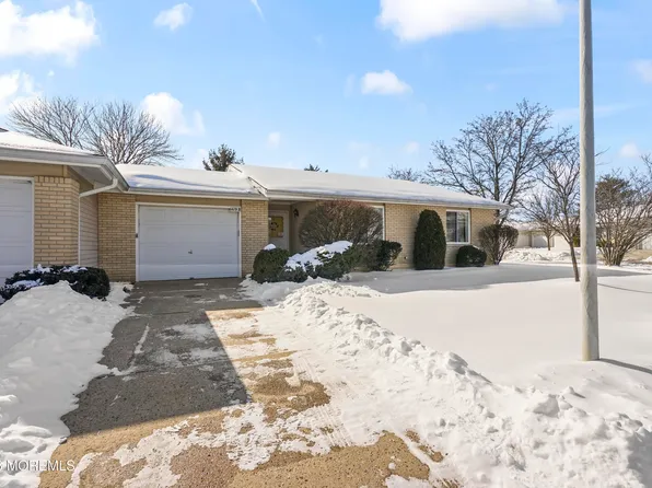 419 Andover Drive #419B, Monroe, NJ 08831