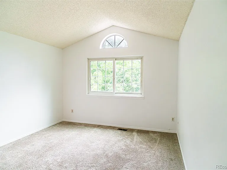 12812 E Wyoming Cir — Photo 11