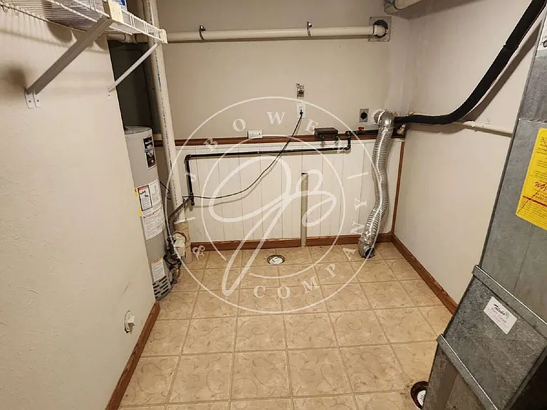 9450 Millcroft Rd — Photo 27