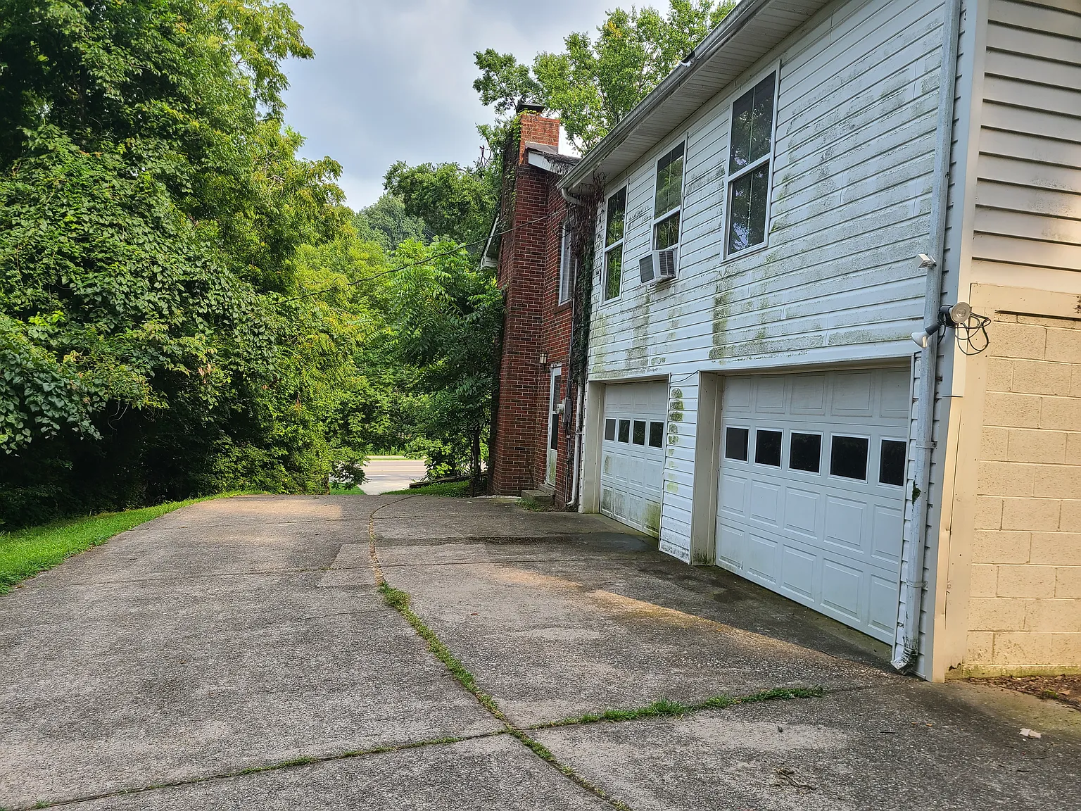 5 bed, 2726 sqft, $2,800 — Photo 4