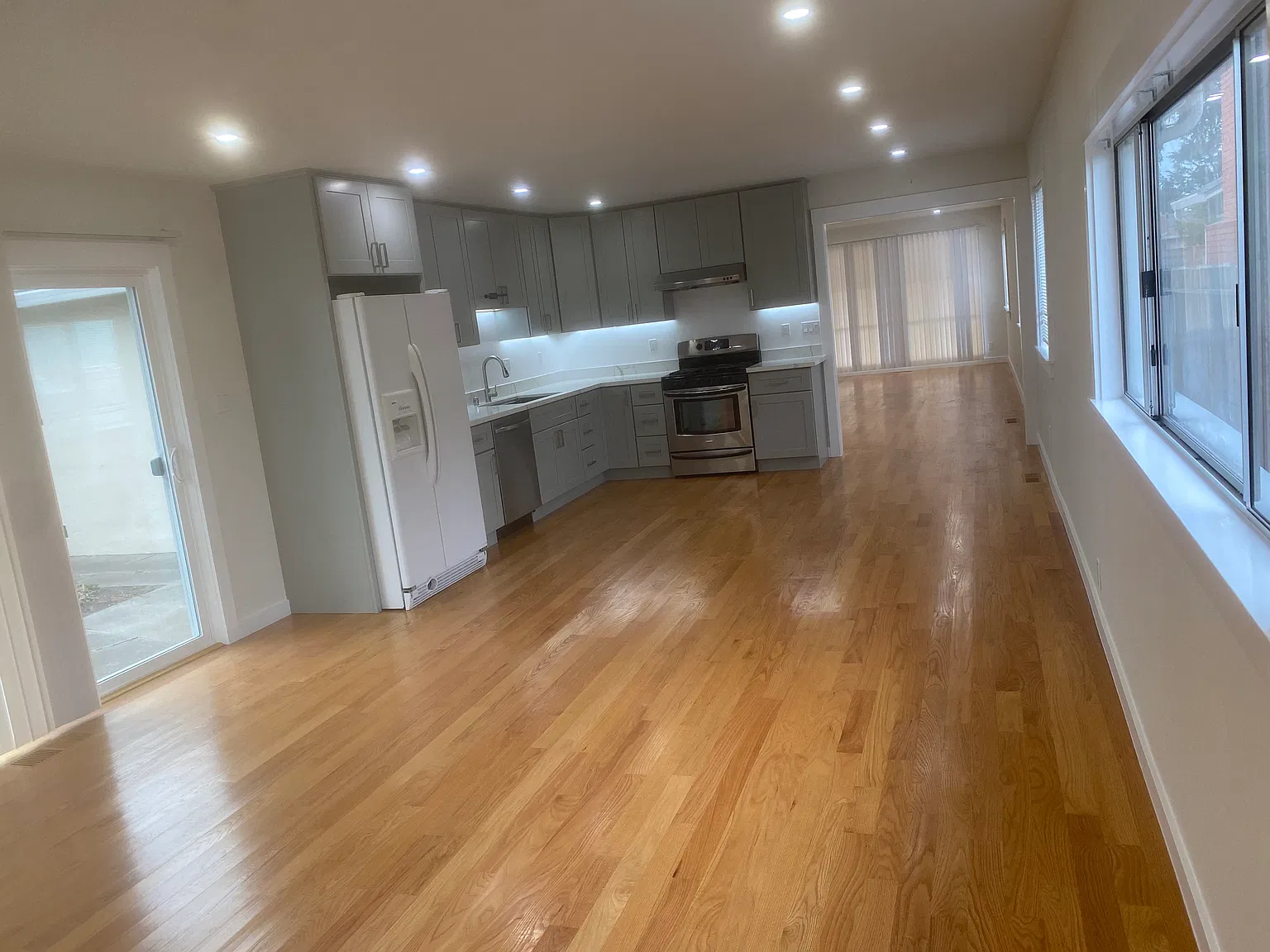 3 bed, 1464 sqft, $3,500 — Photo 3