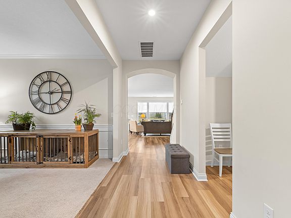 5th image of 1095 Goldwell Dr
