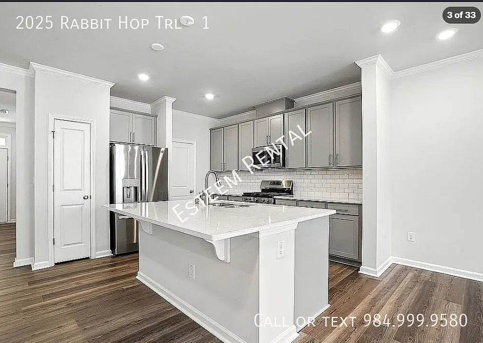 3 bed, 2.5 bath, 1859 sqft, $2,195 — Photo 3