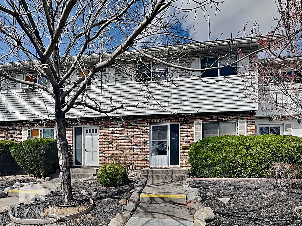 6 Smithridge Park