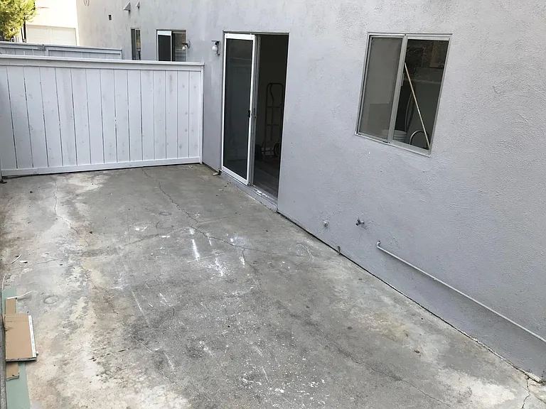 Private enclosed patio