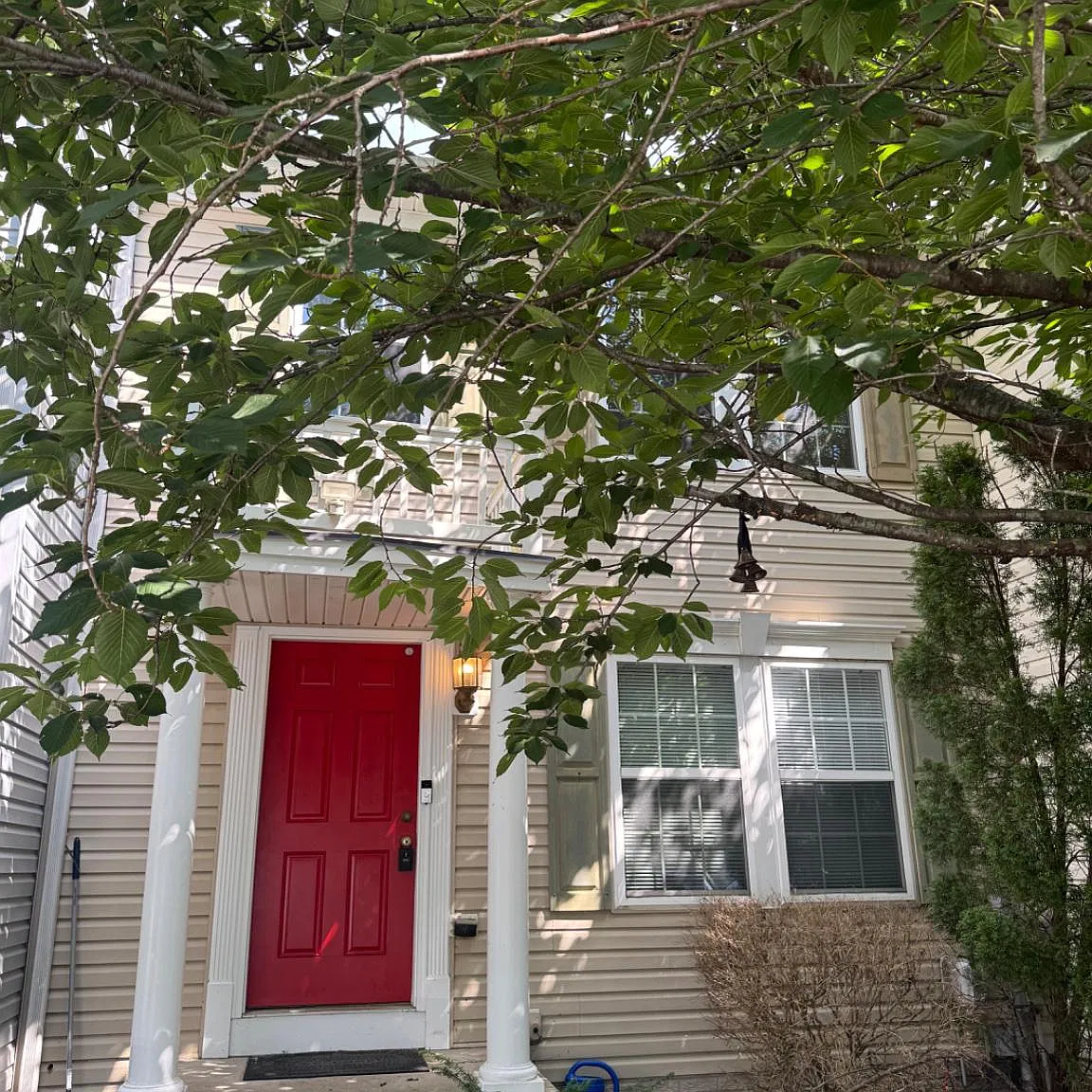 3 bed, 2.5 bath, 1320 sqft, $1,775 — Photo 1