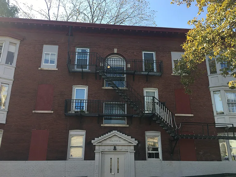 312 Kelly Ave #3 — Photo 7