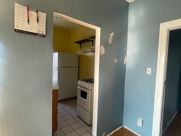 3rd image of 107 N Ditman Ave APT 5