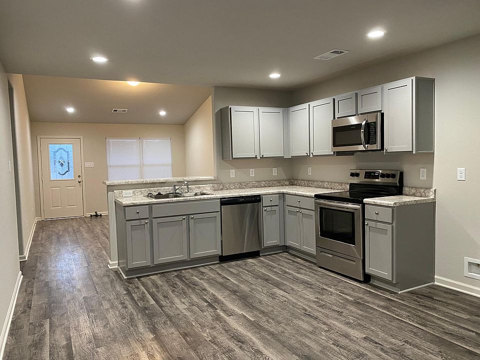 2nd image of 5000 Prospect Rd