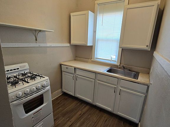 3rd image of 1512 Jones St #2