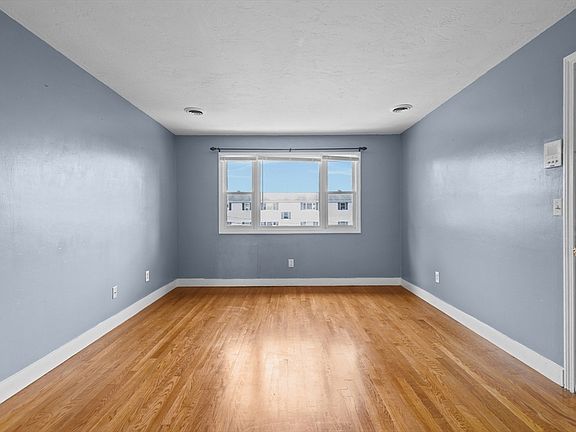 2nd image of 135 Vale St APT 16