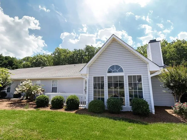 3940 Westridge Meadow Cir, Clemmons, NC 27012