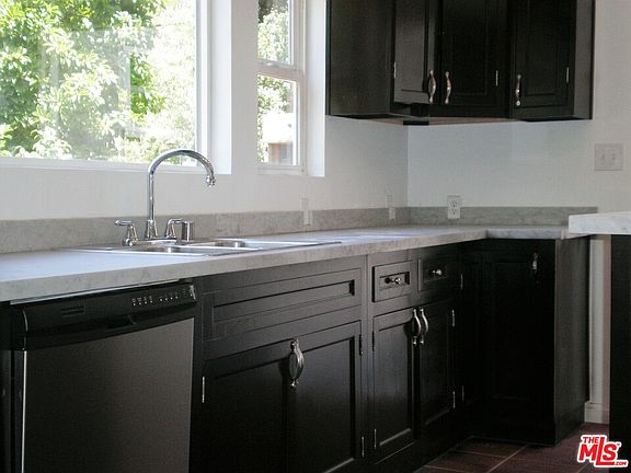 4th image of 2974 N Glendale Blvd
