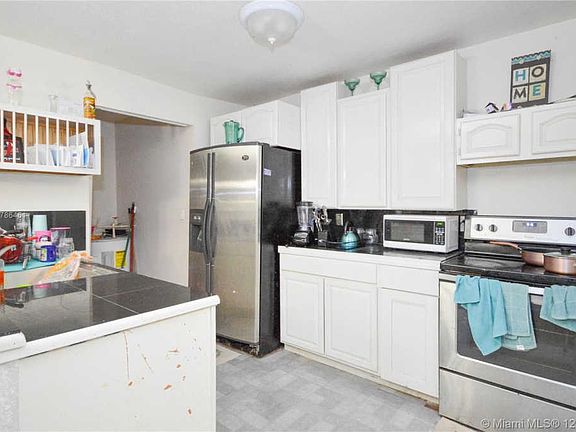 4th image of 3844 NW 207th St