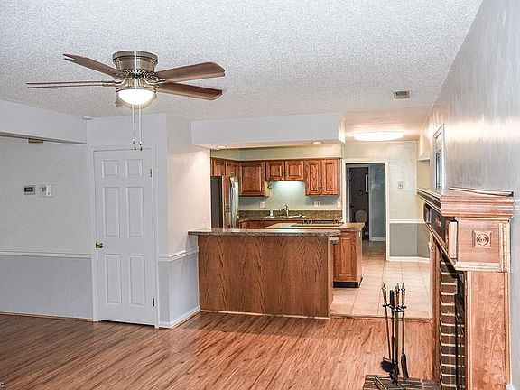 3rd image of 1608 Fanwood Ct