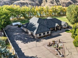 29 N Sunvalley Ct SW, Redcliff, AB T0J2P0