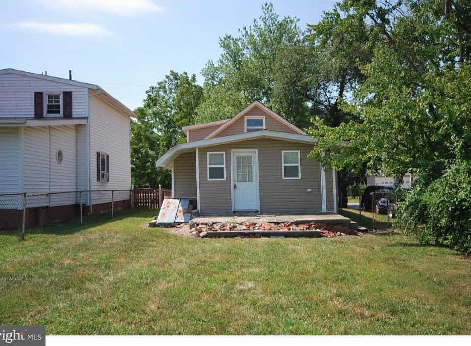 2nd image of 29 Poplar St