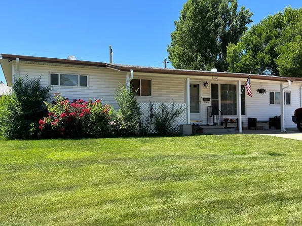 3700 Brookfield Ln, Pueblo, CO 81005
