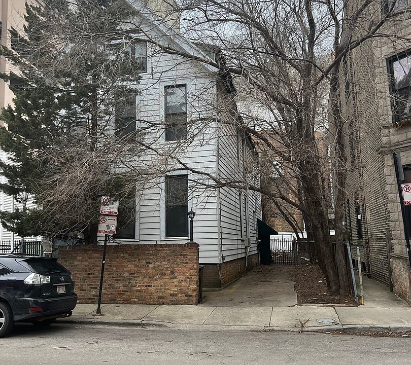 2nd image of 2821 N Orchard St