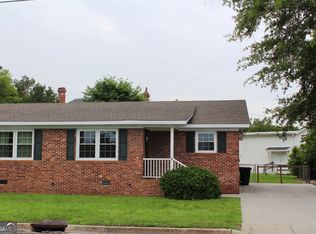 5 S Zetterower Ave, Statesboro, GA 30458